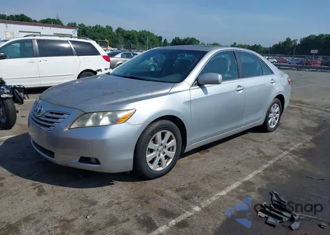 2007 Toyota Camry Xle z USA, uszkodzony, nr VIN 4T1BE46K97U156434